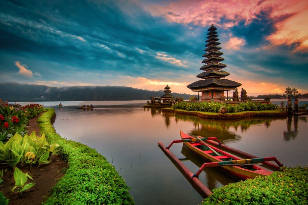 Een foto van een typisch Balinese tempel