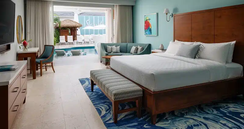 Ruime kamer met zwembad bij Sandals Royal Caribbean