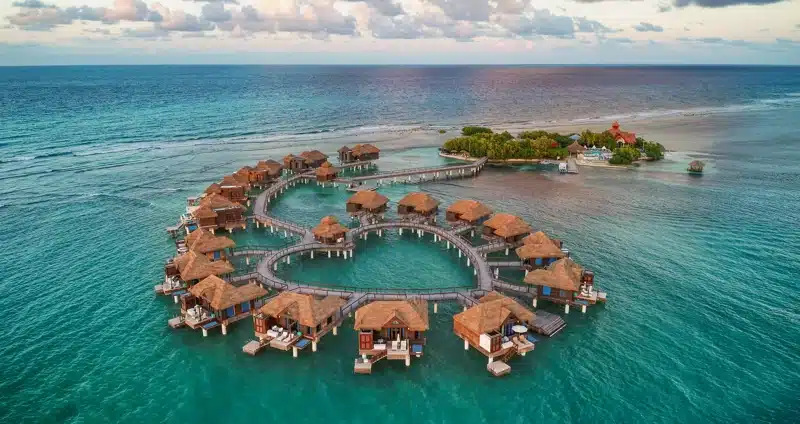 Overwater villa’s bij Sandals Royal Caribbean
