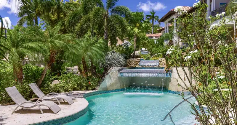 Watervalzwembad bij Sandals Grenada Resort
