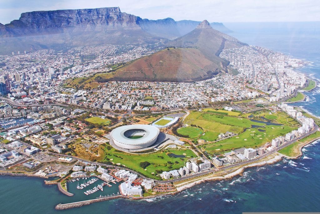 Luchtfoto van Kaapstad met Tafelberg | rondreis zuid-afrika
