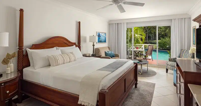 Kamer met terras en zwembad bij Sandals Grande St Lucian