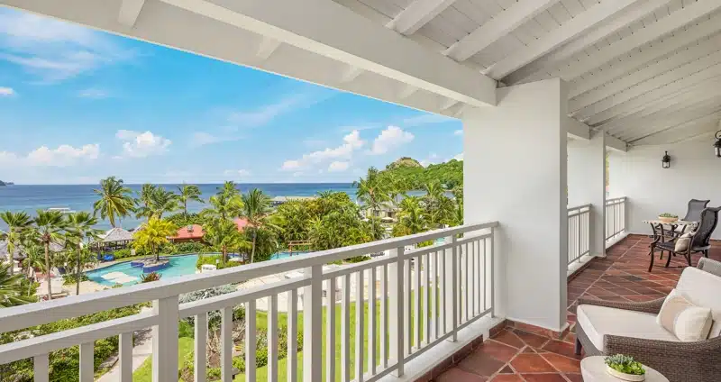 Balkon met zeezicht bij Sandals Grande St Lucian