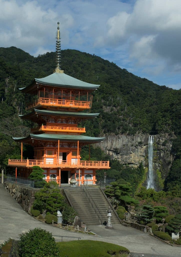Nachi Falls